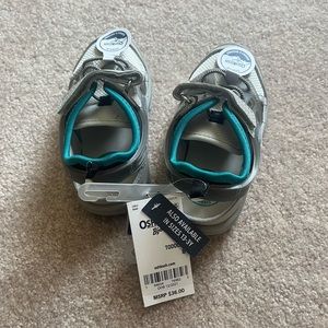 OshKosh B’gosh toddler water sandals
